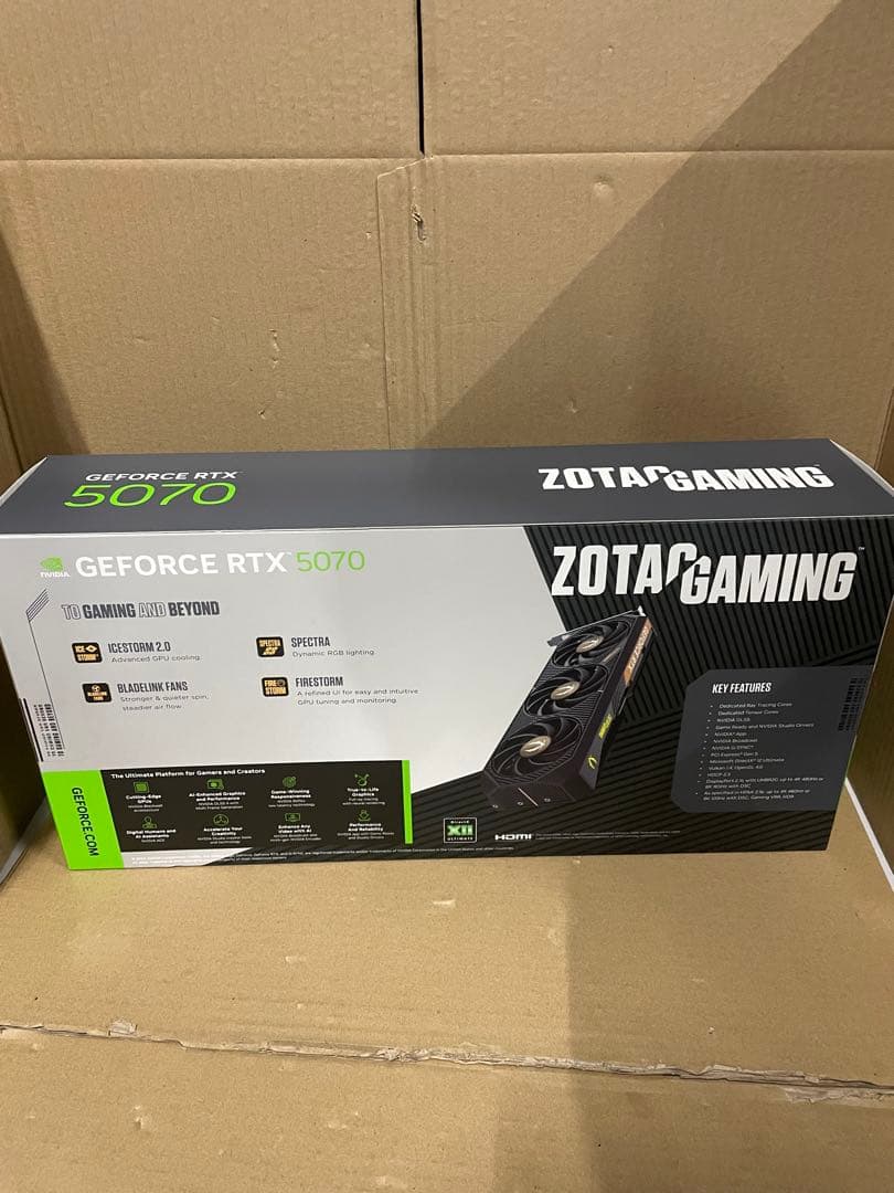 ZOTAC GAMING GeForce RTX 5070 グラフィックスボード