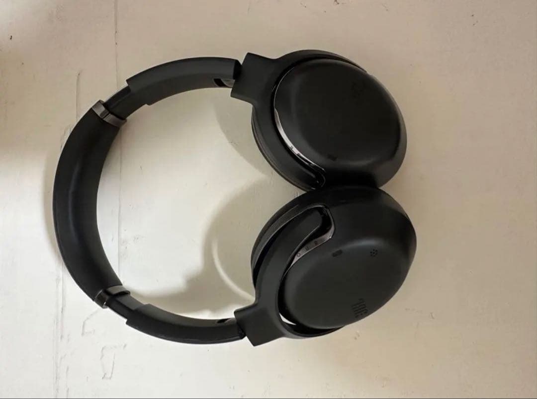 ヘッドホン JBL TOUR ONE M2