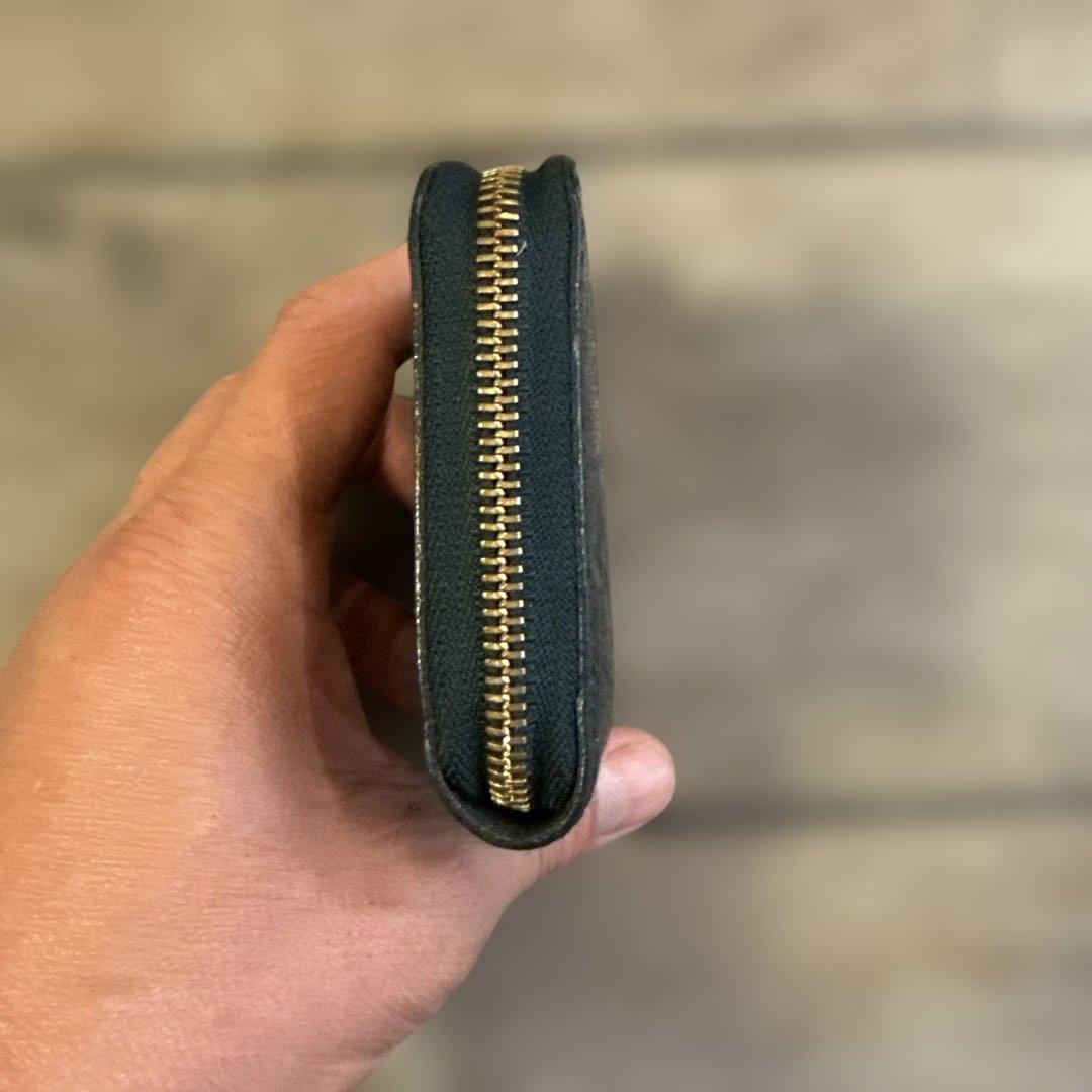 Louis Vuitton ヴェルニ　ジッピーパスケース