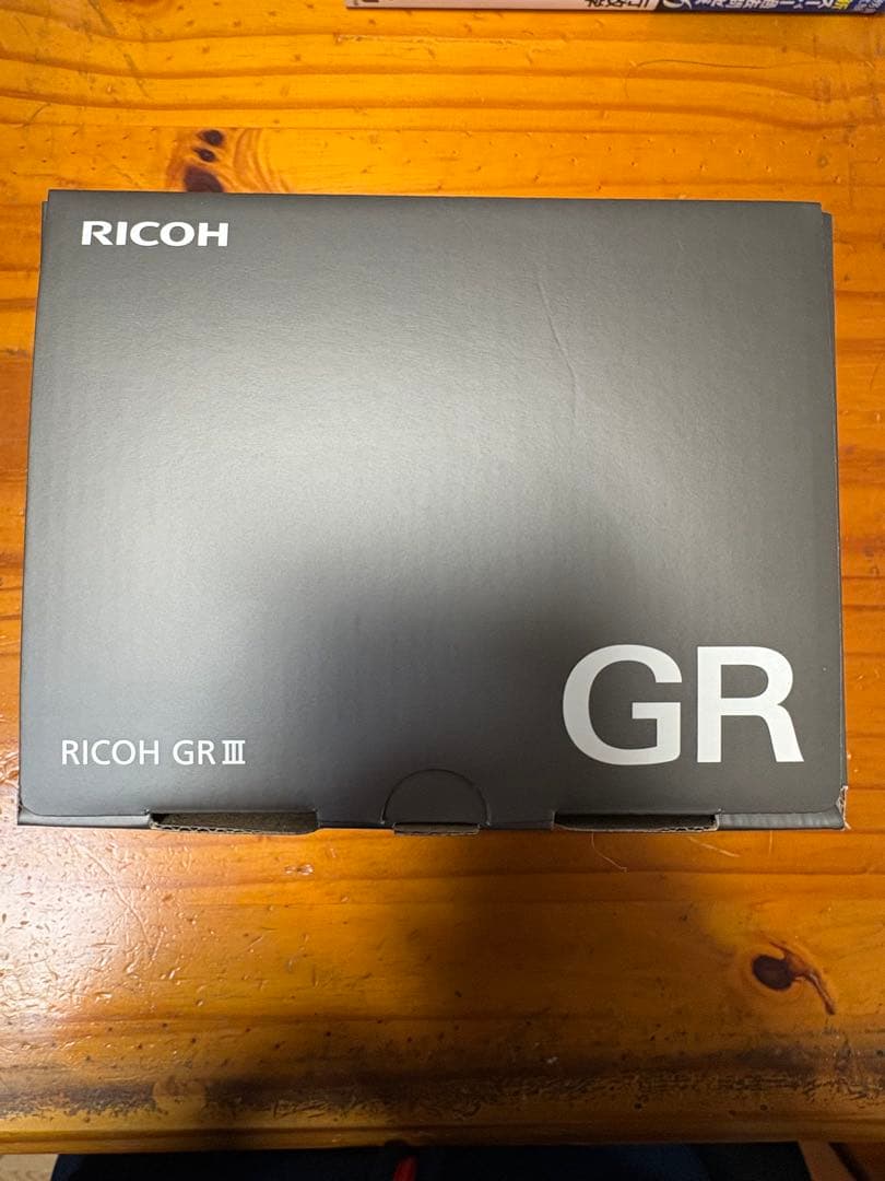 美品　RICOH リコー GR III コンパクトデジタルカメラ　保証付