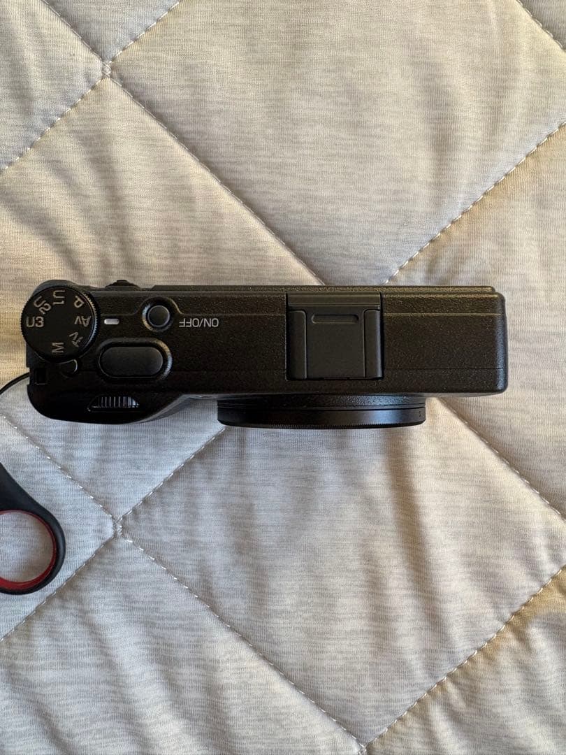 美品　RICOH リコー GR III コンパクトデジタルカメラ　保証付