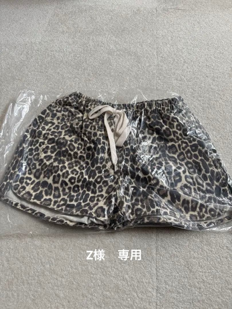 シールームリン　ライトCanvasギャザーショートパンツ　レオパード　Sサイズ