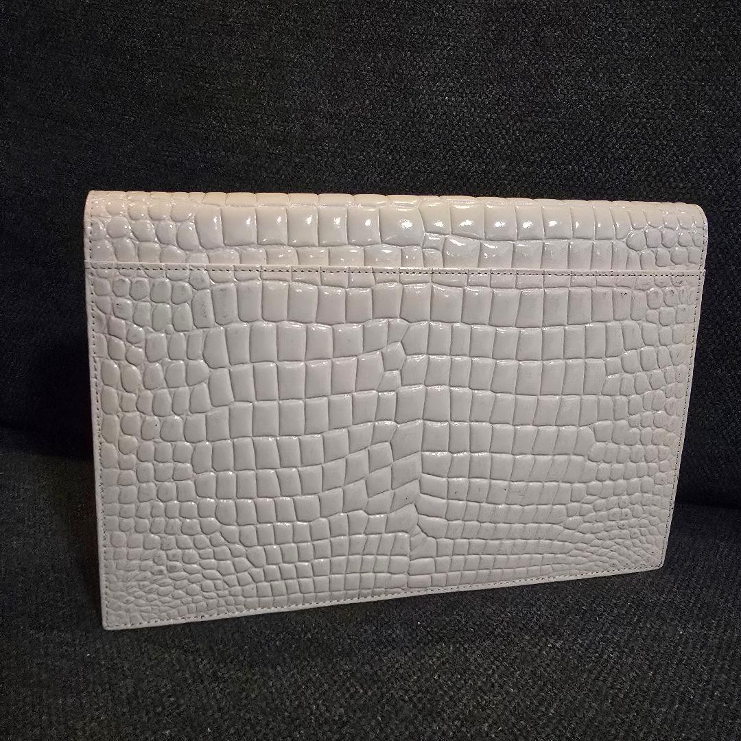 美品✨イヴ・サンローラン　クラッチ　セカンド　バッグ　クロコ型押し　茶　ブラウン