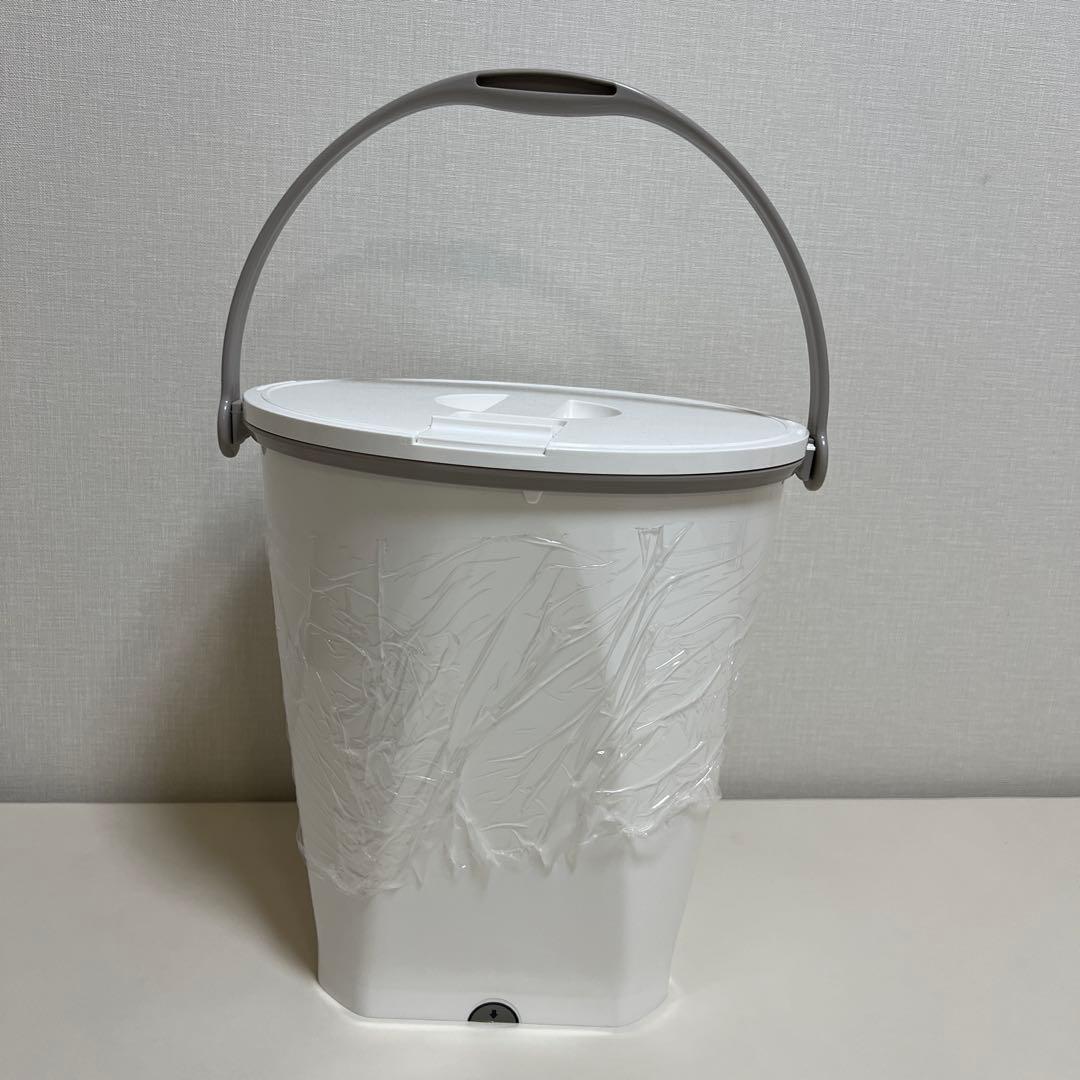 WASHBOY蓋付きホワイトバケツ