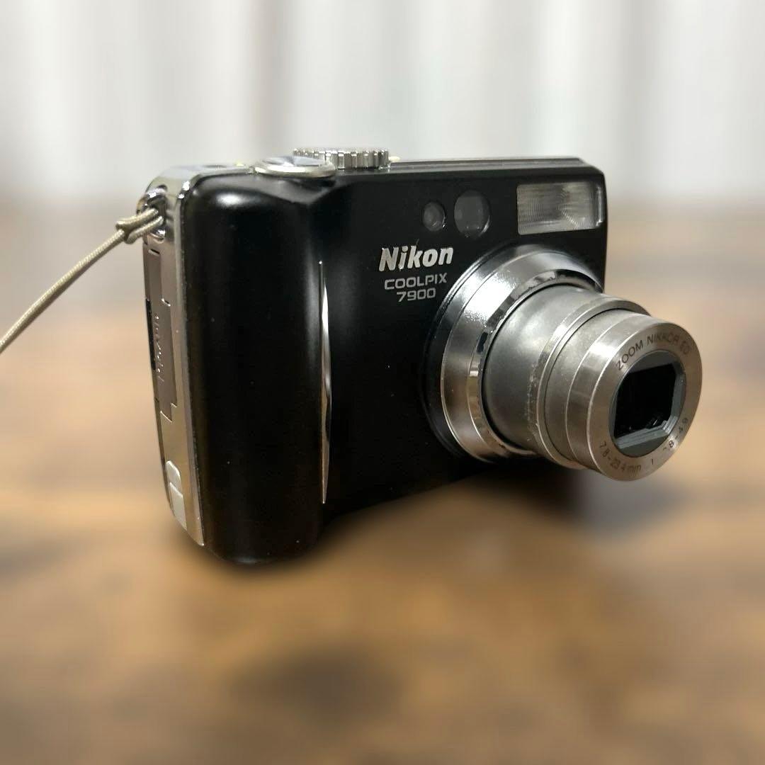 Nikon COOLPIX 7900 コンパクトデジタルカメラ
