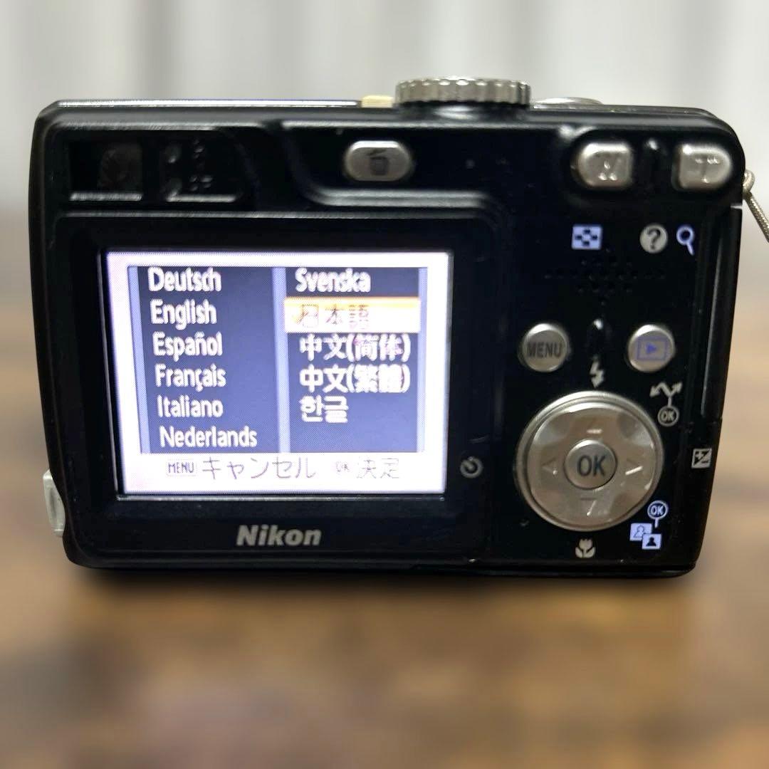 Nikon COOLPIX 7900 コンパクトデジタルカメラ