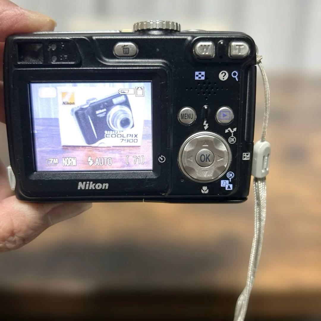 Nikon COOLPIX 7900 コンパクトデジタルカメラ