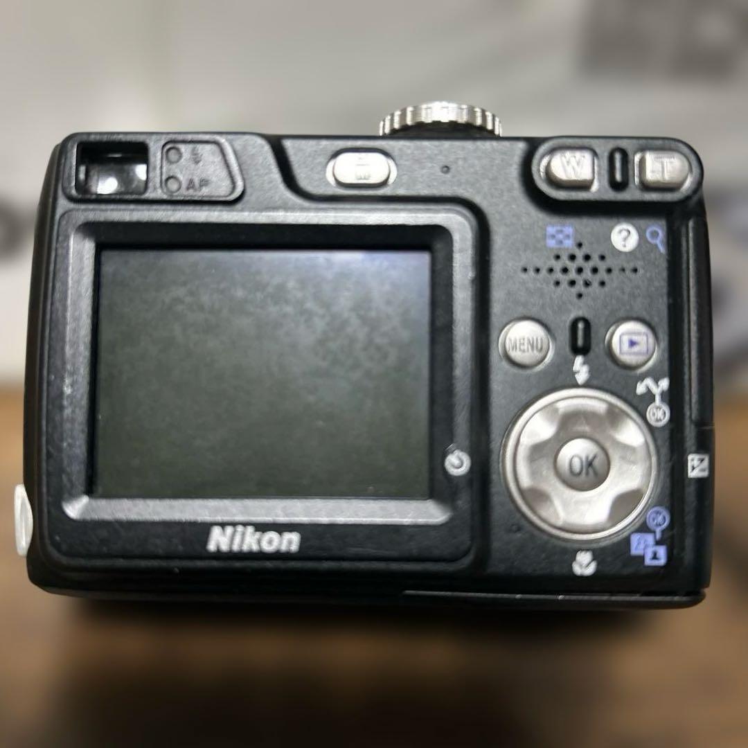 Nikon COOLPIX 7900 コンパクトデジタルカメラ