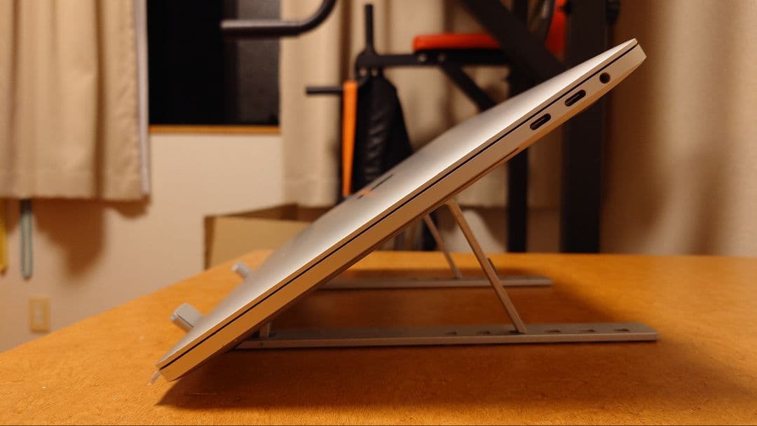 MacBook本体 MacBook Pro 2020 i7 2.3G/16G/512G