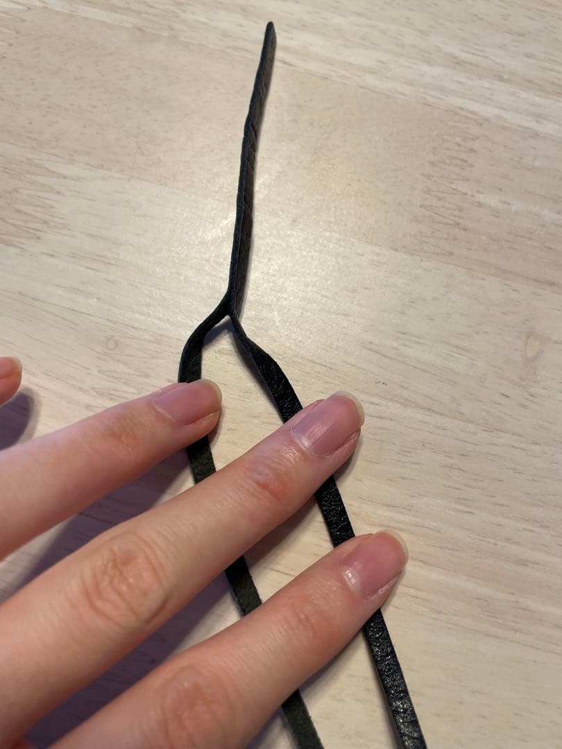 バレンシアガ　ブラック クラッチバッグ