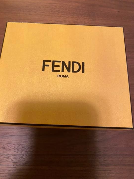 FENDI 新品カードケース