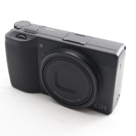 RICOH GR IIIブラック 本体と付属品