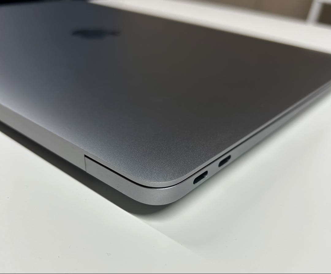 【美品】MacBook Air M1 8GB 256GB 2020 おまけ付き