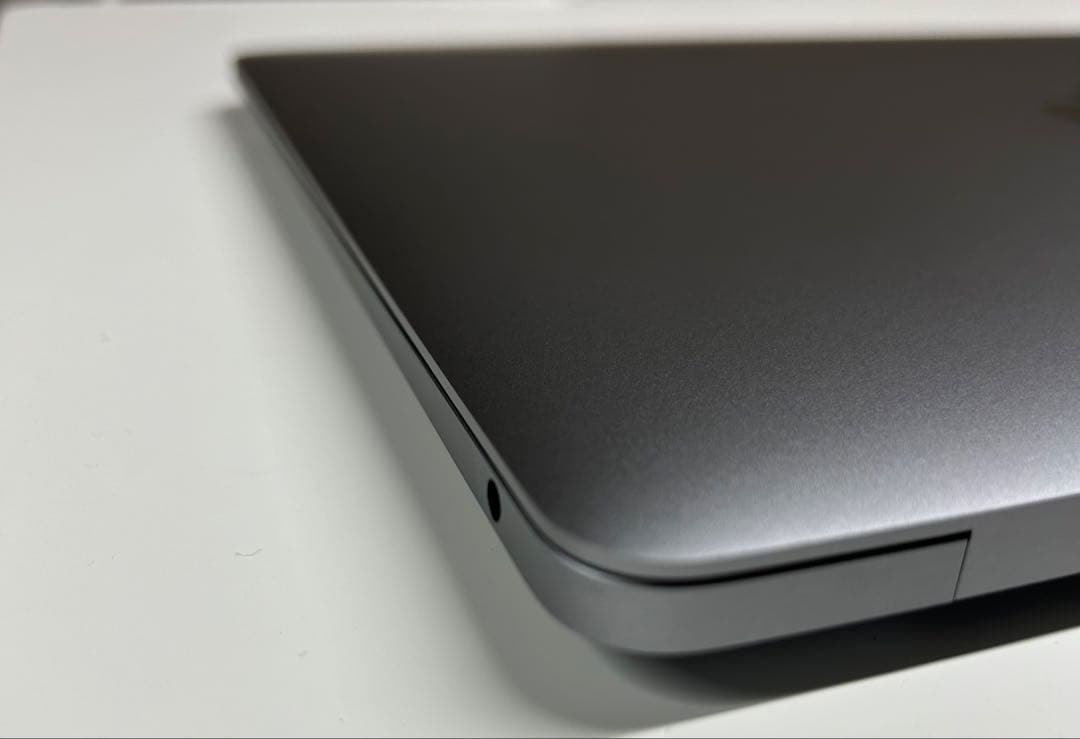 【美品】MacBook Air M1 8GB 256GB 2020 おまけ付き