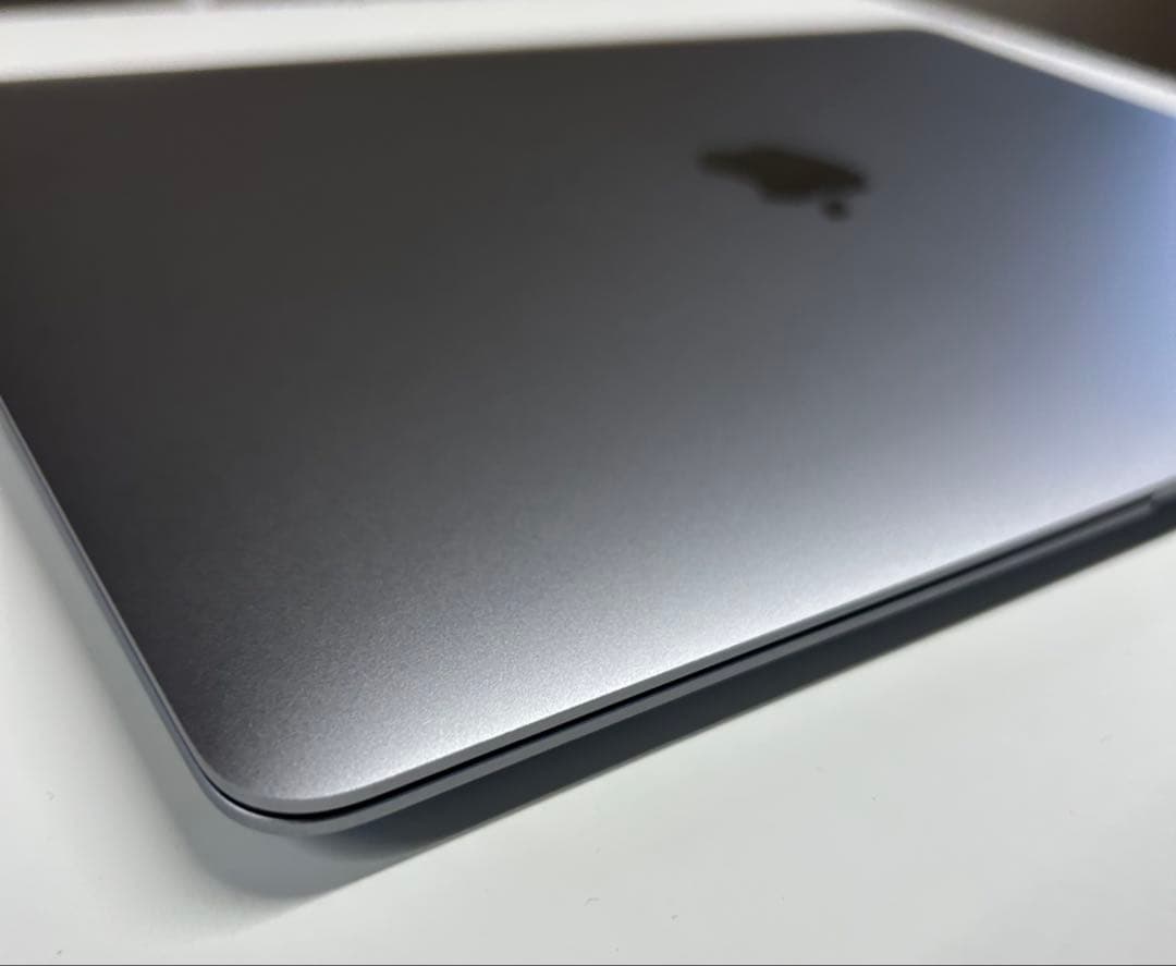【美品】MacBook Air M1 8GB 256GB 2020 おまけ付き