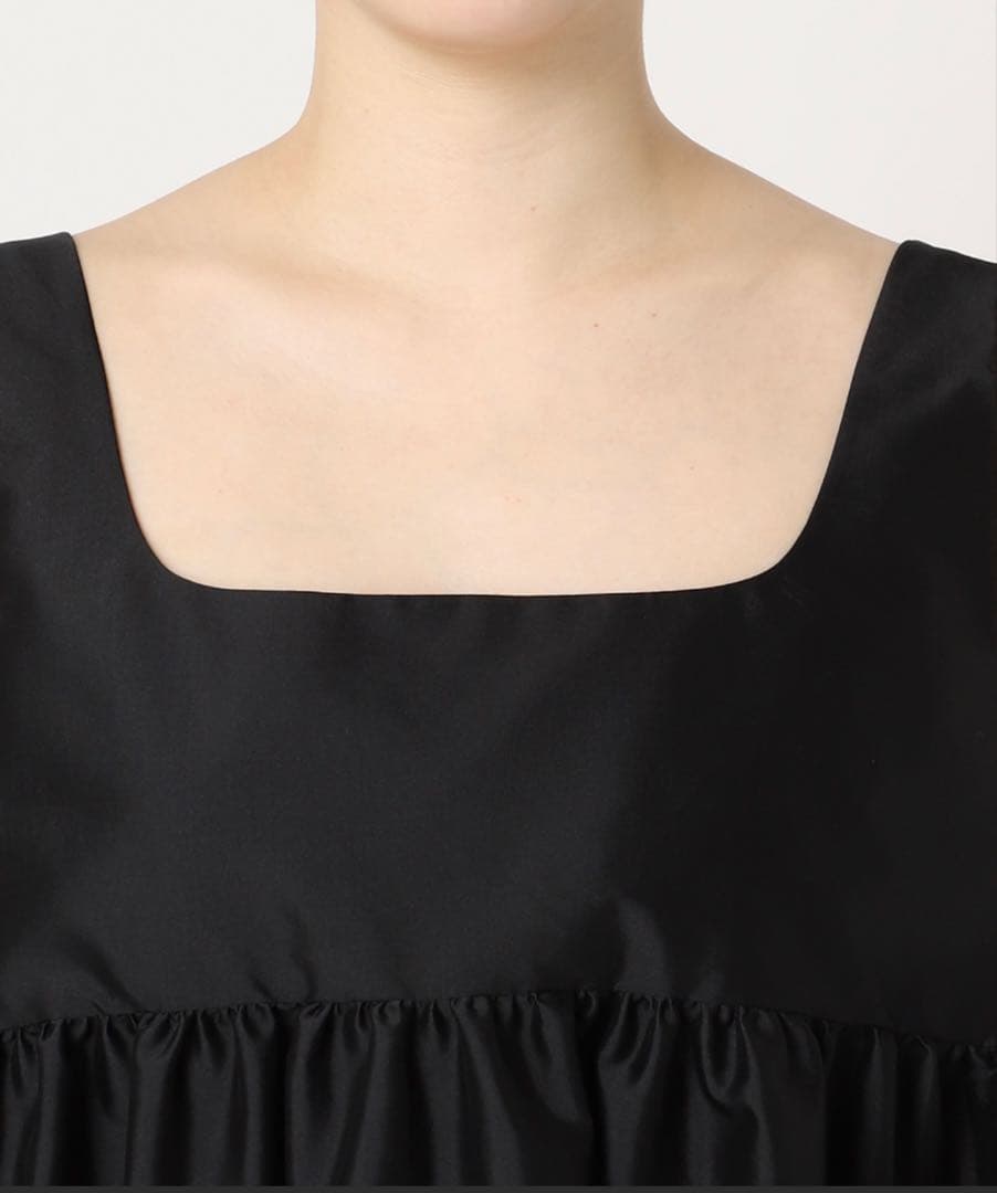 Plage 黒のスクエアネックノースリーブチュニック