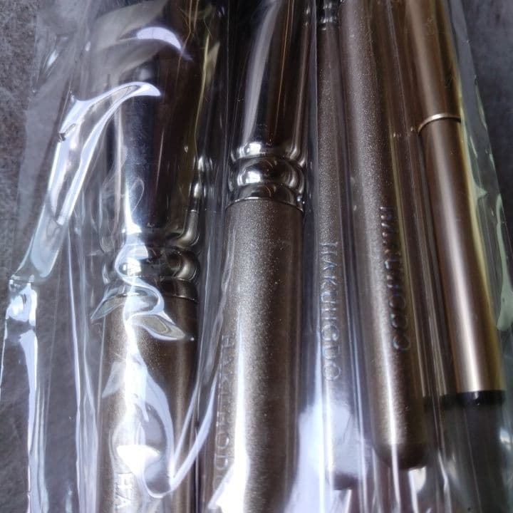 【未使用】HAKUHODO 白鳳堂　化粧筆　ブラシ6本セット　ポーチつき