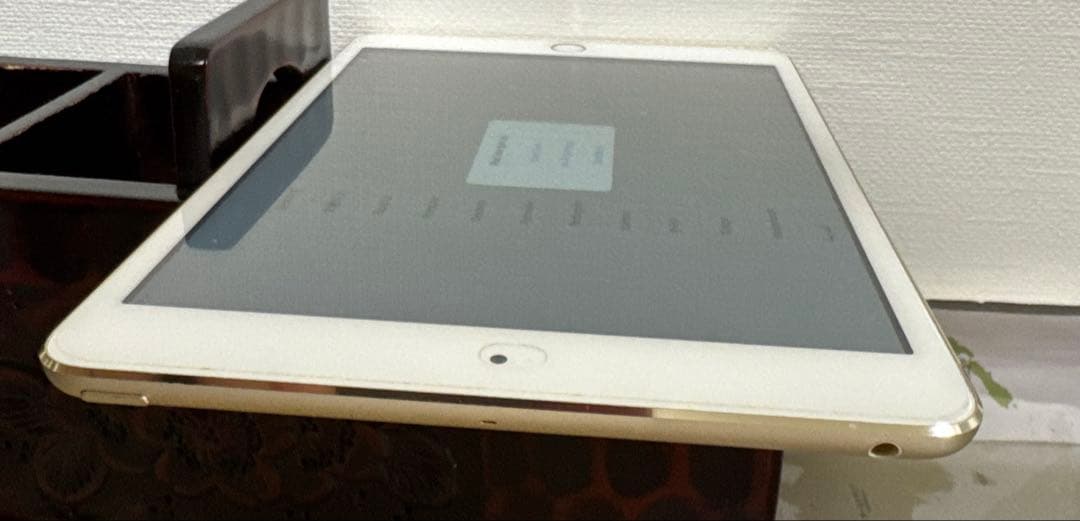 Apple iPad mini 第3世代 64GB ゴールド 美品 動作良好
