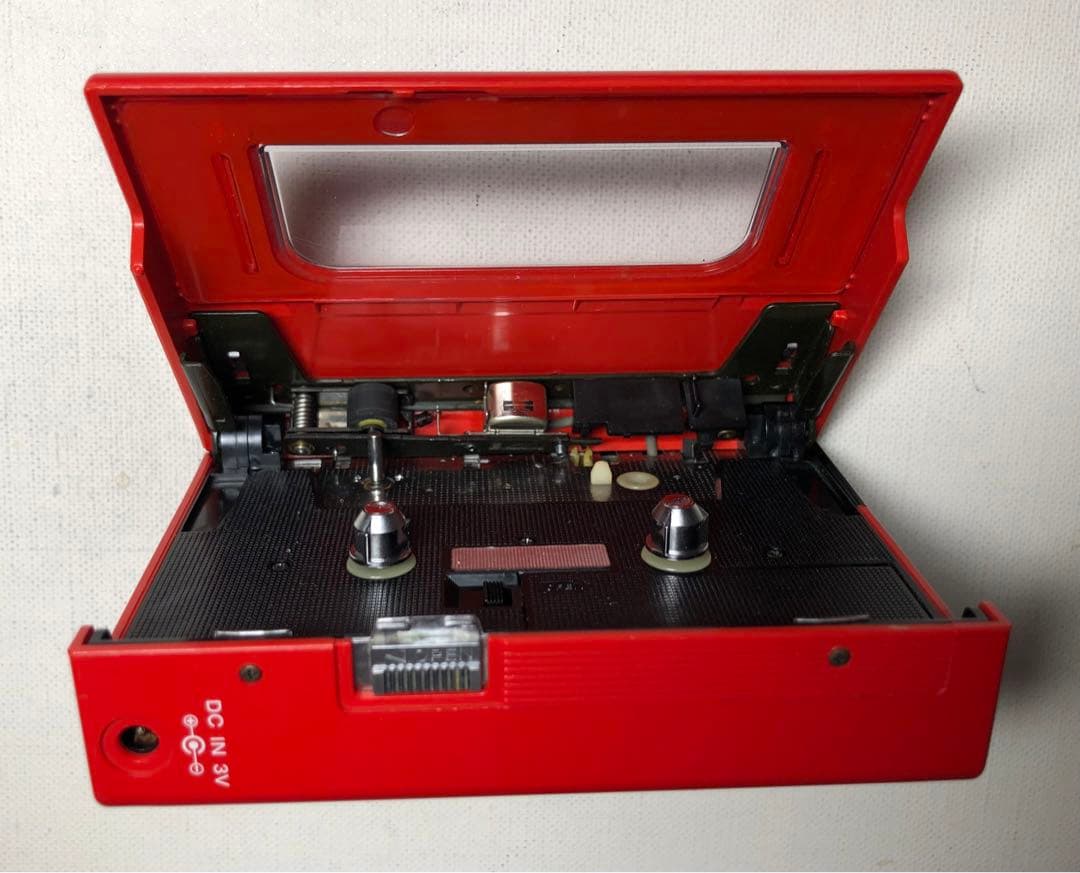 見返り美人！SONY WM-II(WM-2)カセットウォークマン可動品レッドB