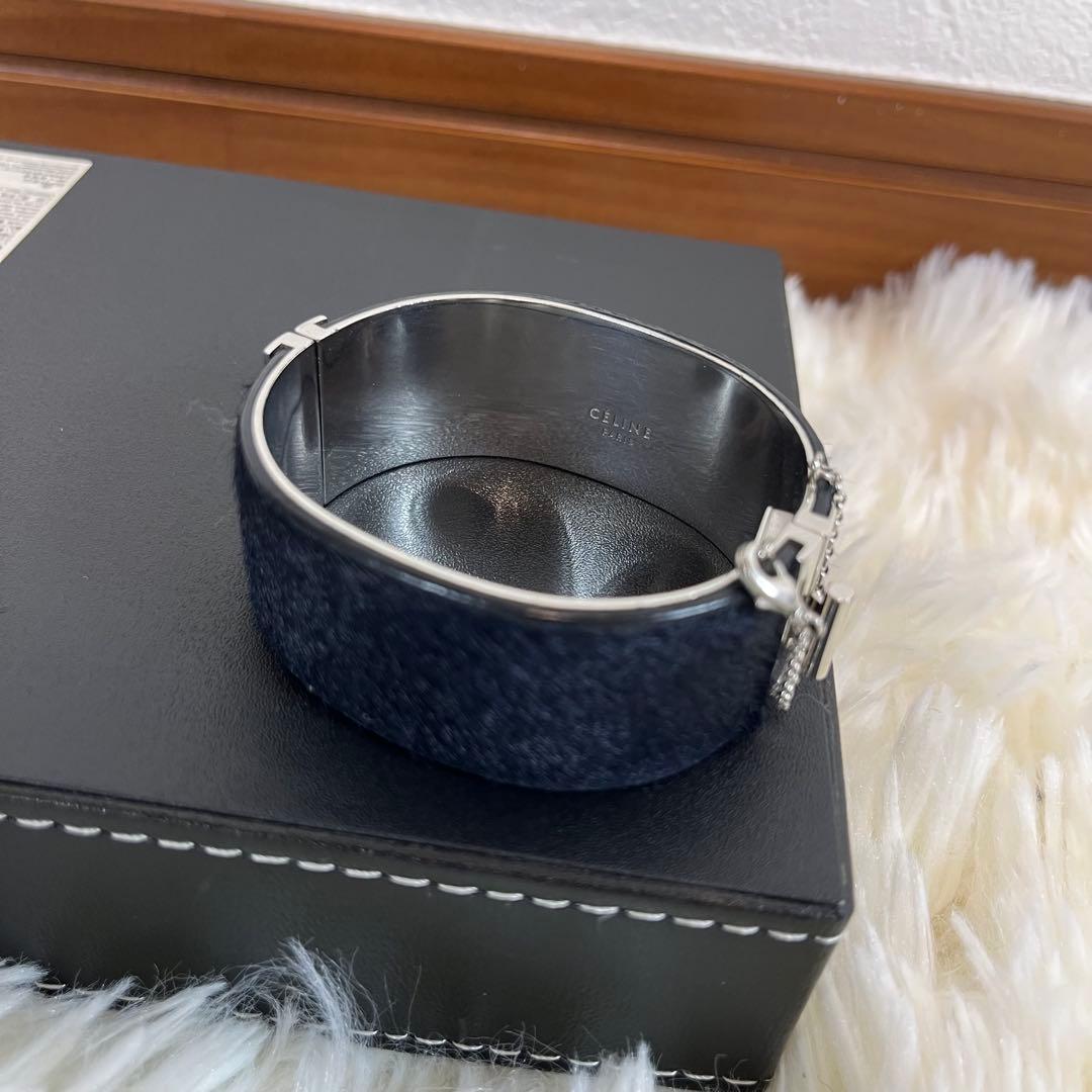 セリーヌ　マンシェット　ブレスレット　ハラコ　黒