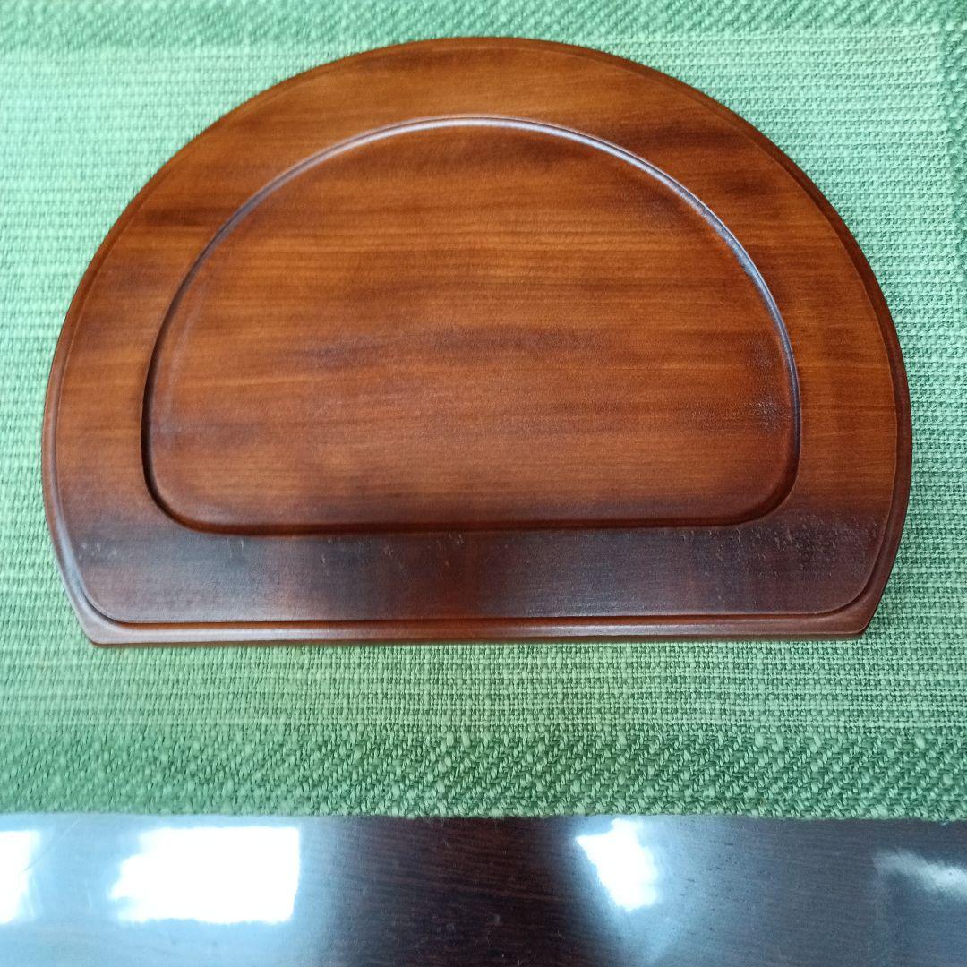 日光彫り半月盆(小）桜２点 takumiです　箱をお付けします。