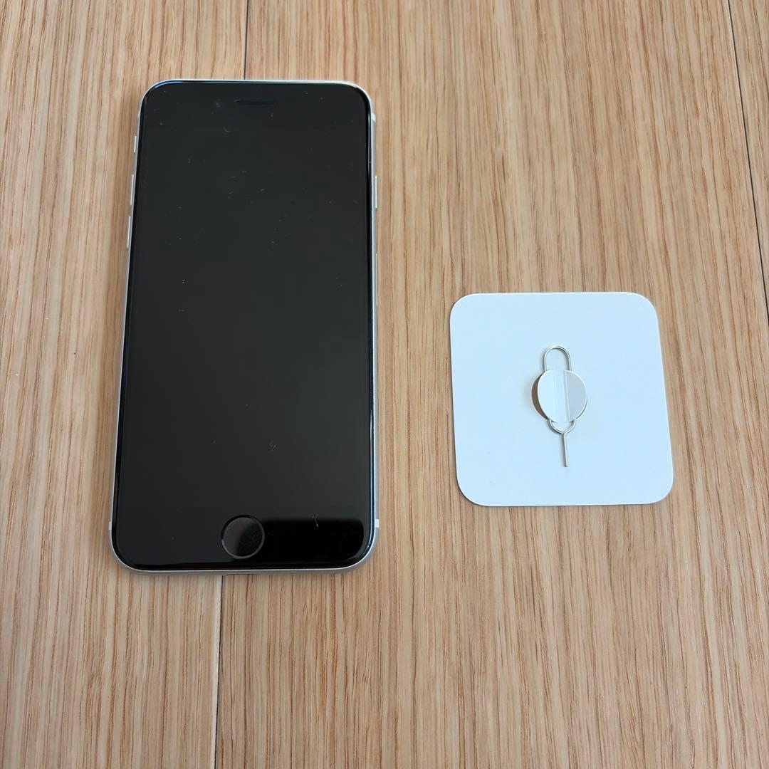 iPhone SE 第二世代 SIMロック無し 64GB ホワイト