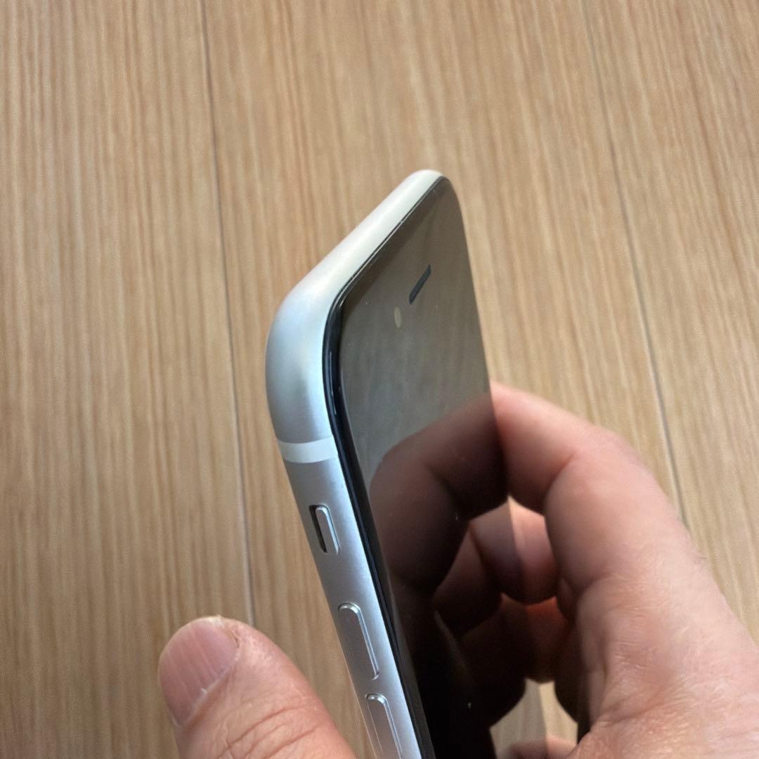 iPhone SE 第二世代 SIMロック無し 64GB ホワイト