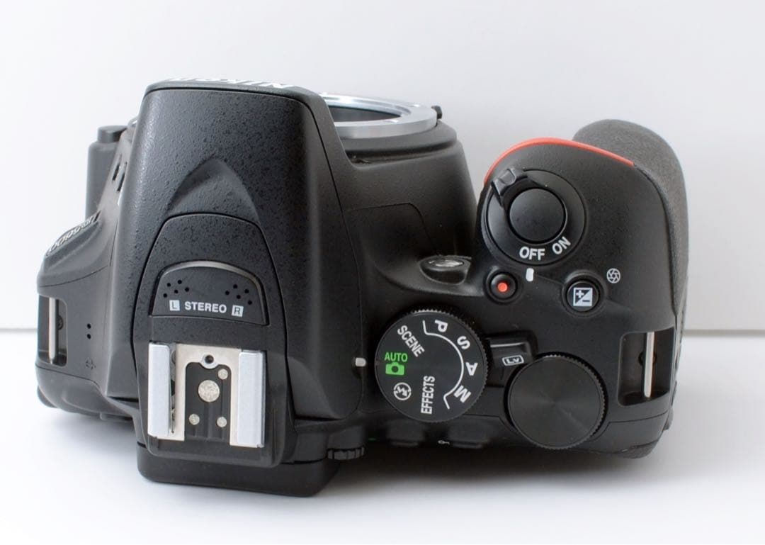 S数約3900回★Nikon D5600★美品★Wi-Fi内蔵★簡単使いやすい