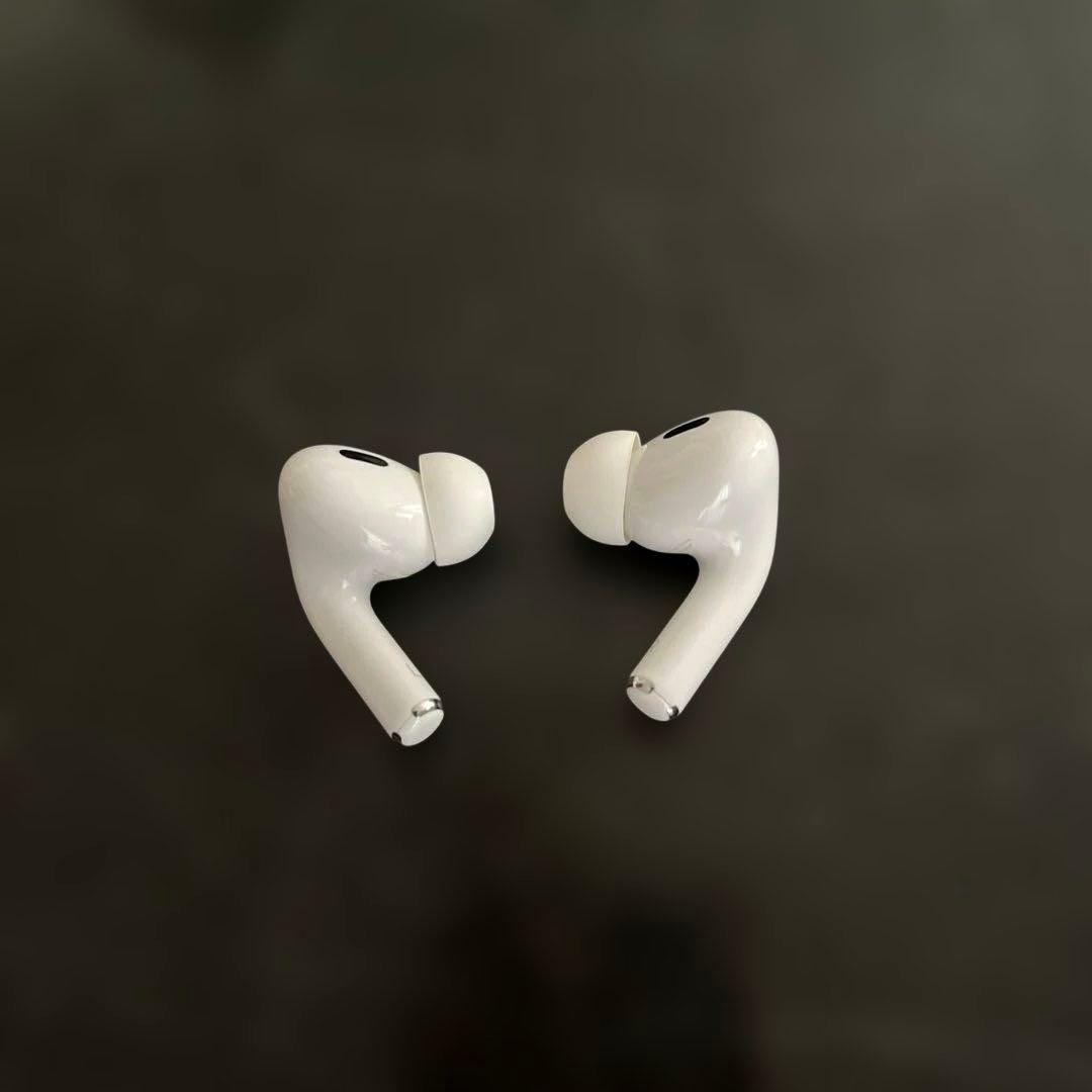 正規品‼️美品❣️【AirPods Pro2】第2世代　ライトニングタイプ