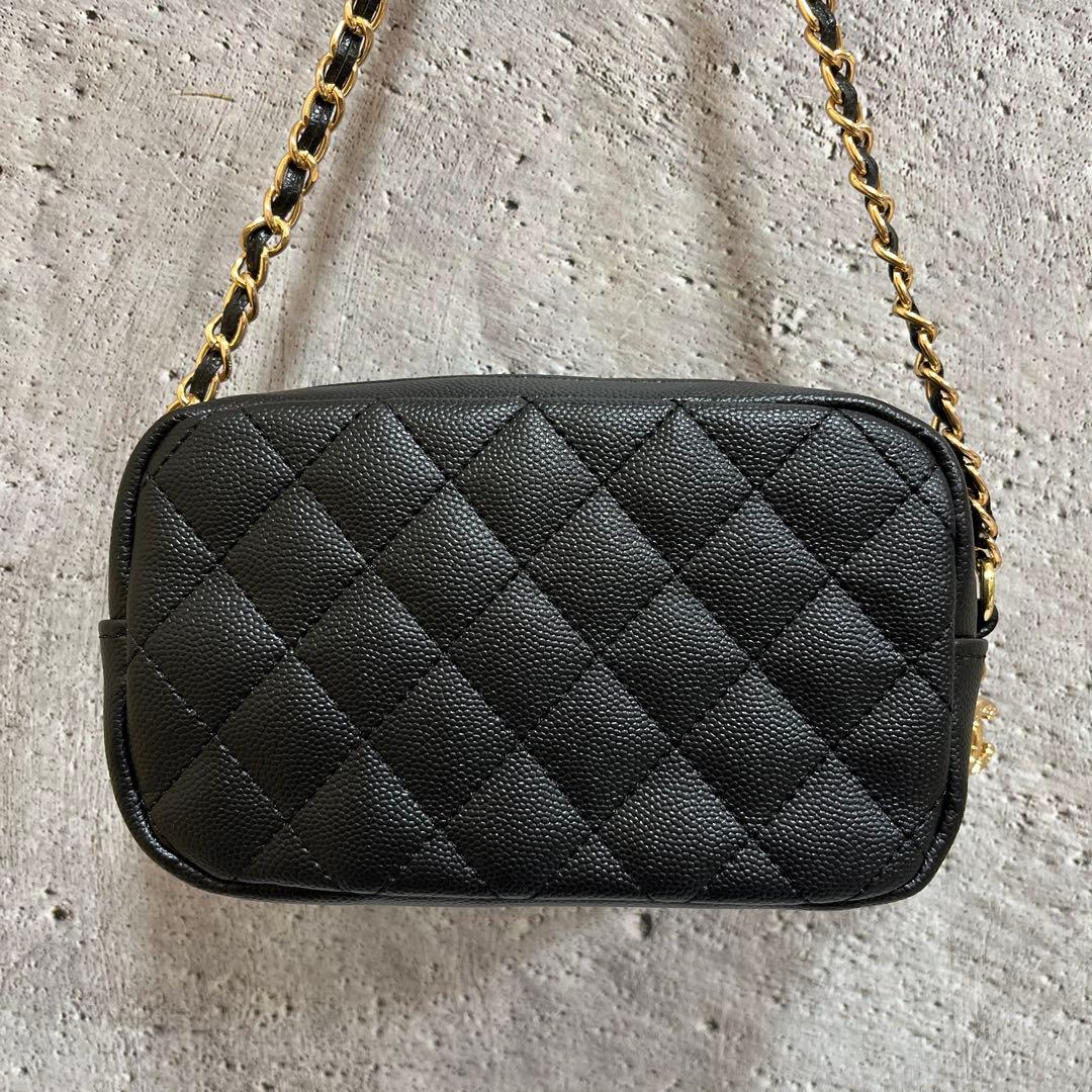 【新品未使用】CHANEL ブラック レザー ショルダーバッグ