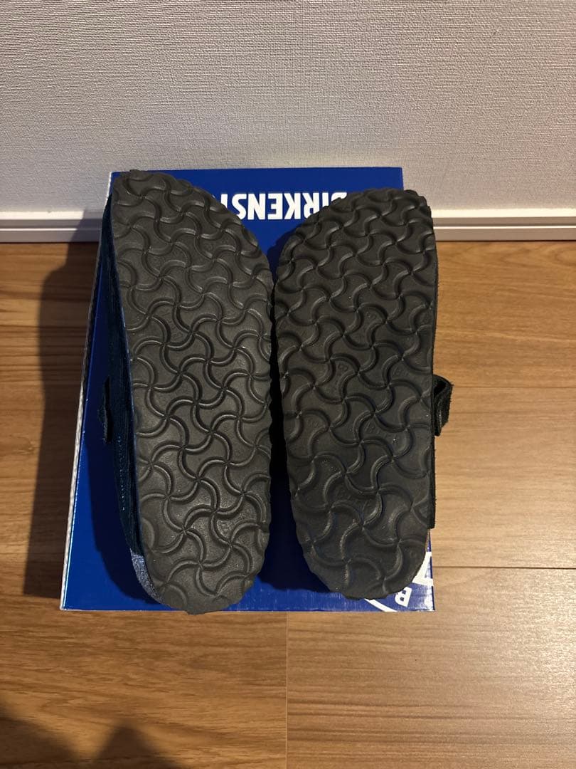 BIRKENSTOCK ブラック コーデュロイ サボサンダル