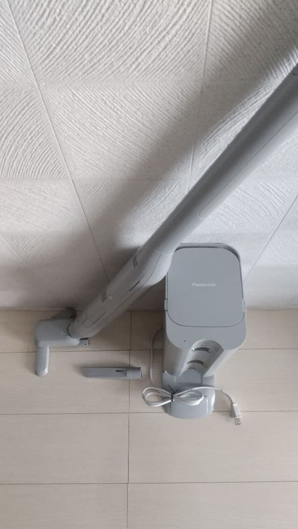 Panasonic セパレート型コードレススティック掃除機 MC-NS70F-H