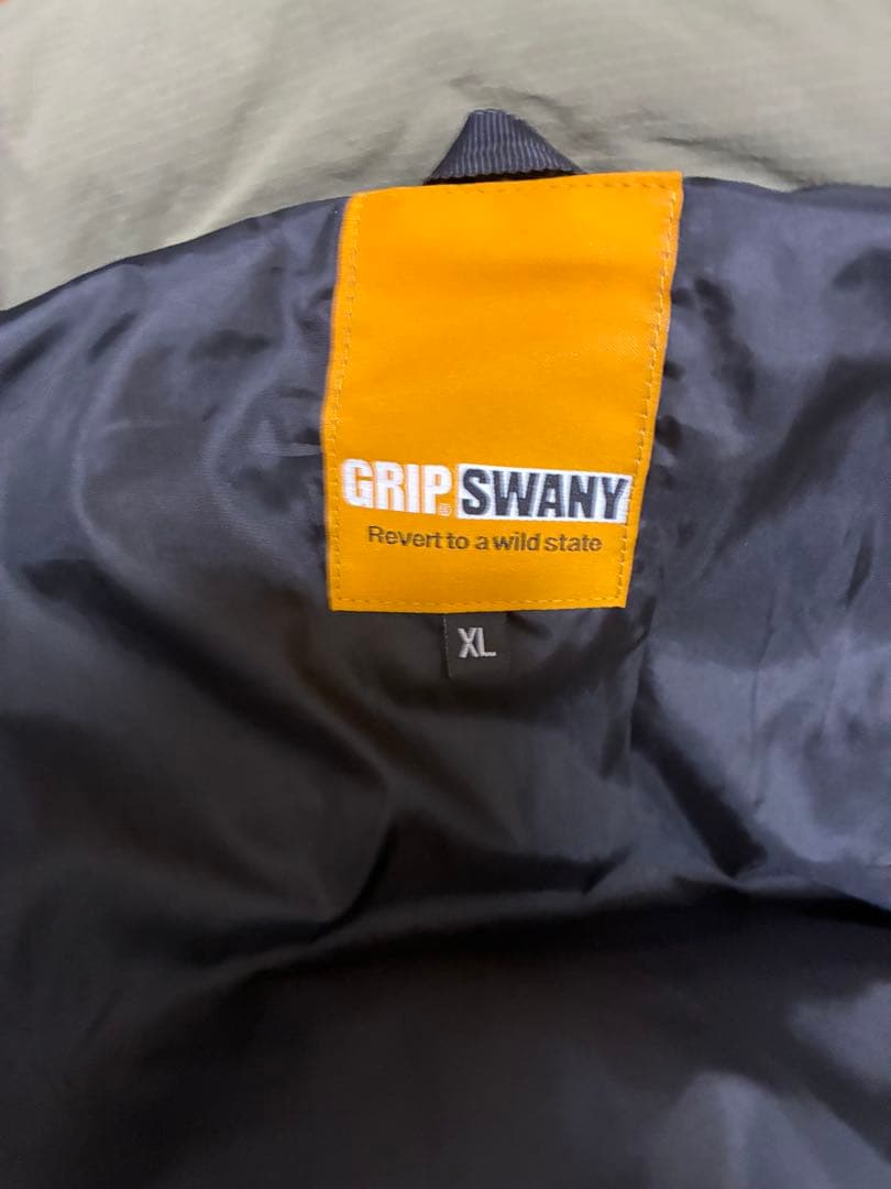 グリップスワニー　ダウンジャケット　XL 一回のみ使用