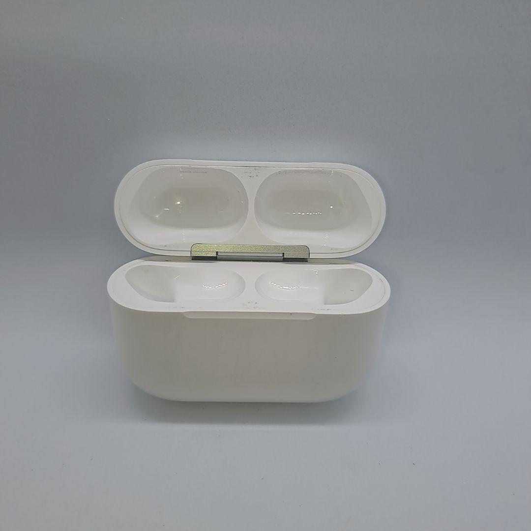 【美品】Apple AirPods Pro 第3世代 充電ケース
