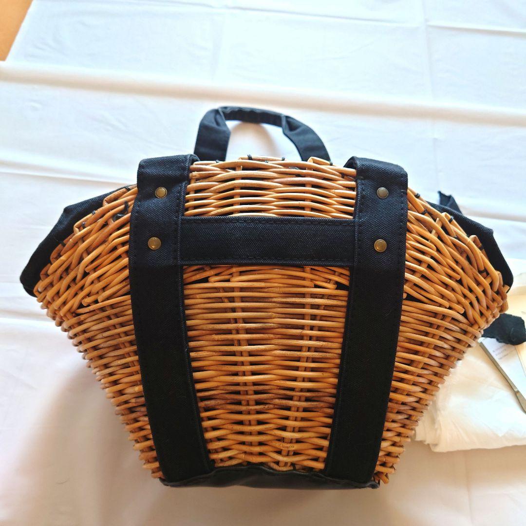 エバゴス　扇型バッグ