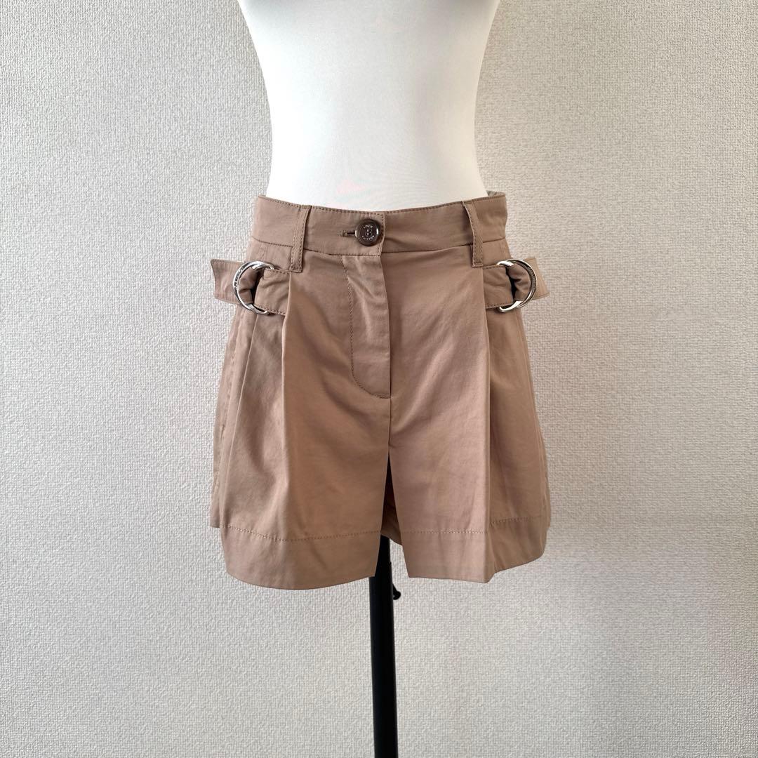 みみ　Louis Vuitton ショートパンツ