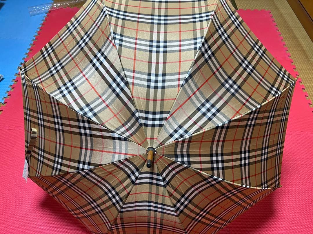 新品未使用バーバリーノバチェック柄 ベージュ 長傘 男女兼用タグ付き レア