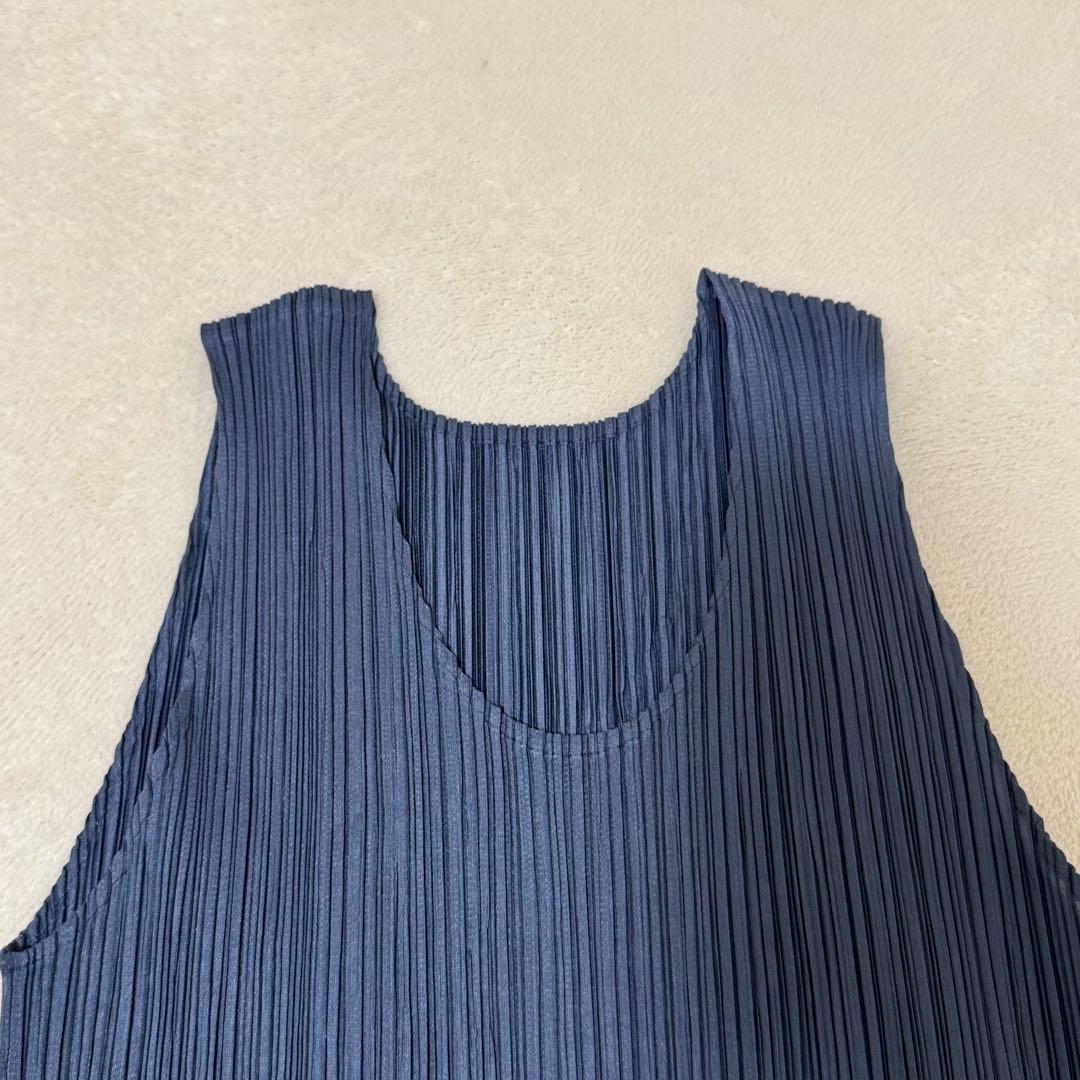 極美品✨ISSEY MIYAKE プリーツ　ネイビー　チュニック　ノースリーブ