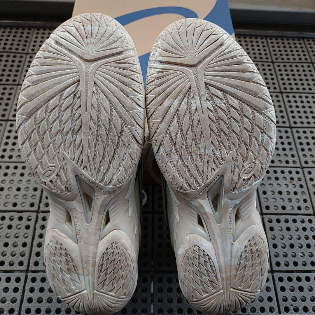 アシックス　ゲルバースト28　25.5cm