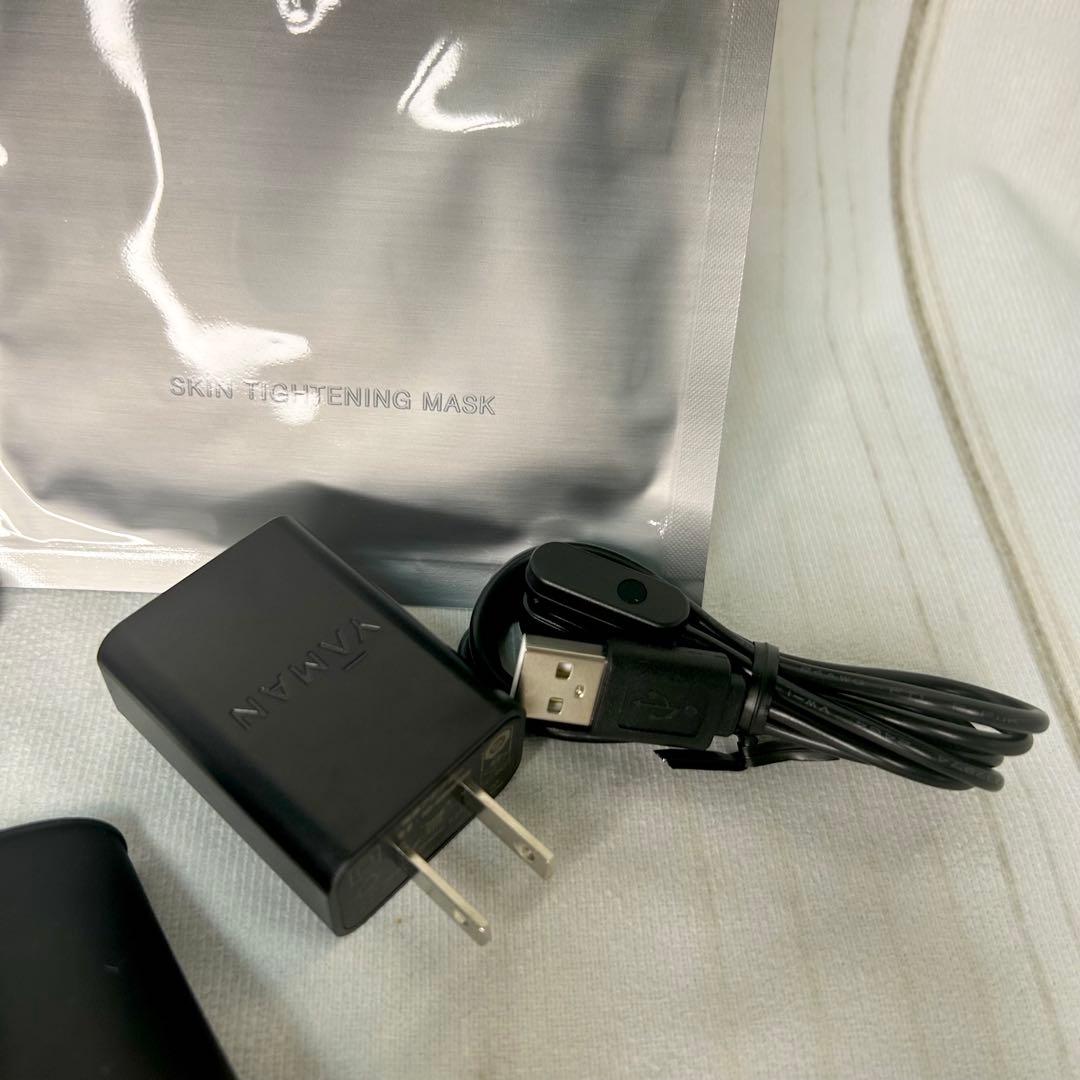 【美品】メディリフトプラス （EPM-18BB） EMSエクササイズマスク