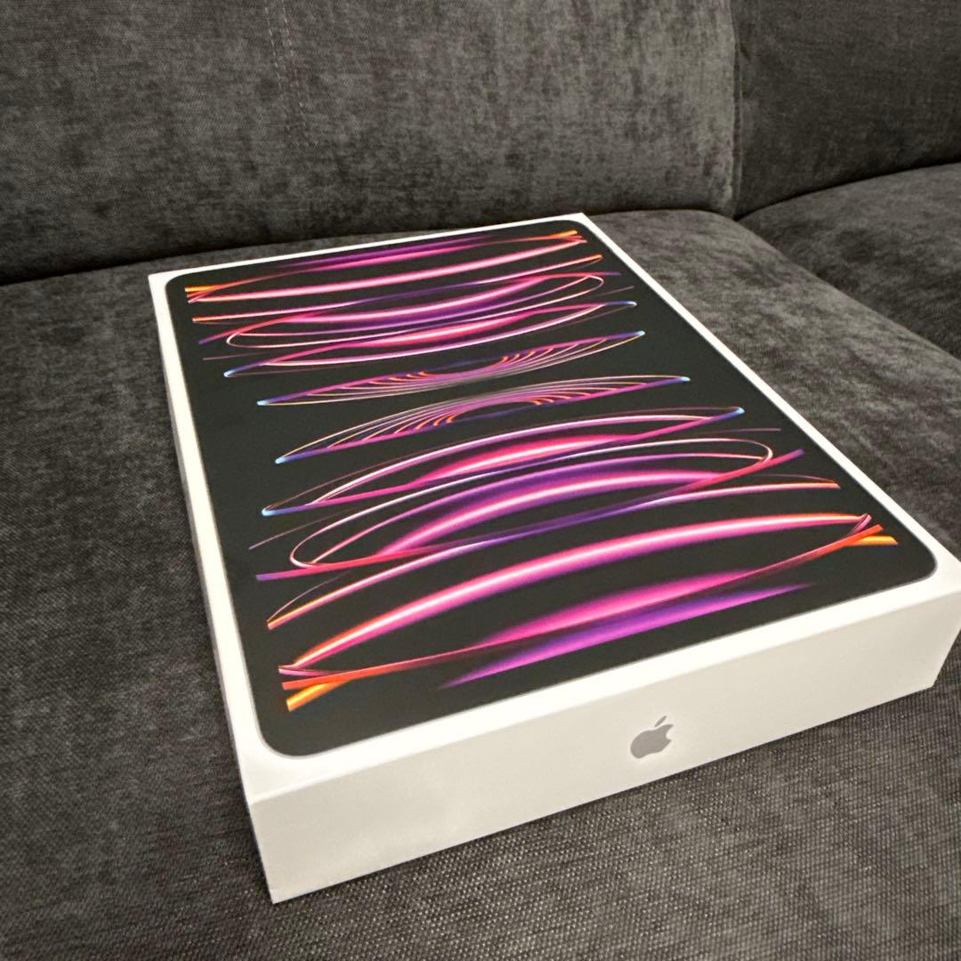 【美品】iPad Pro 12.9 M2 第6世代 256GB キーボード付✨
