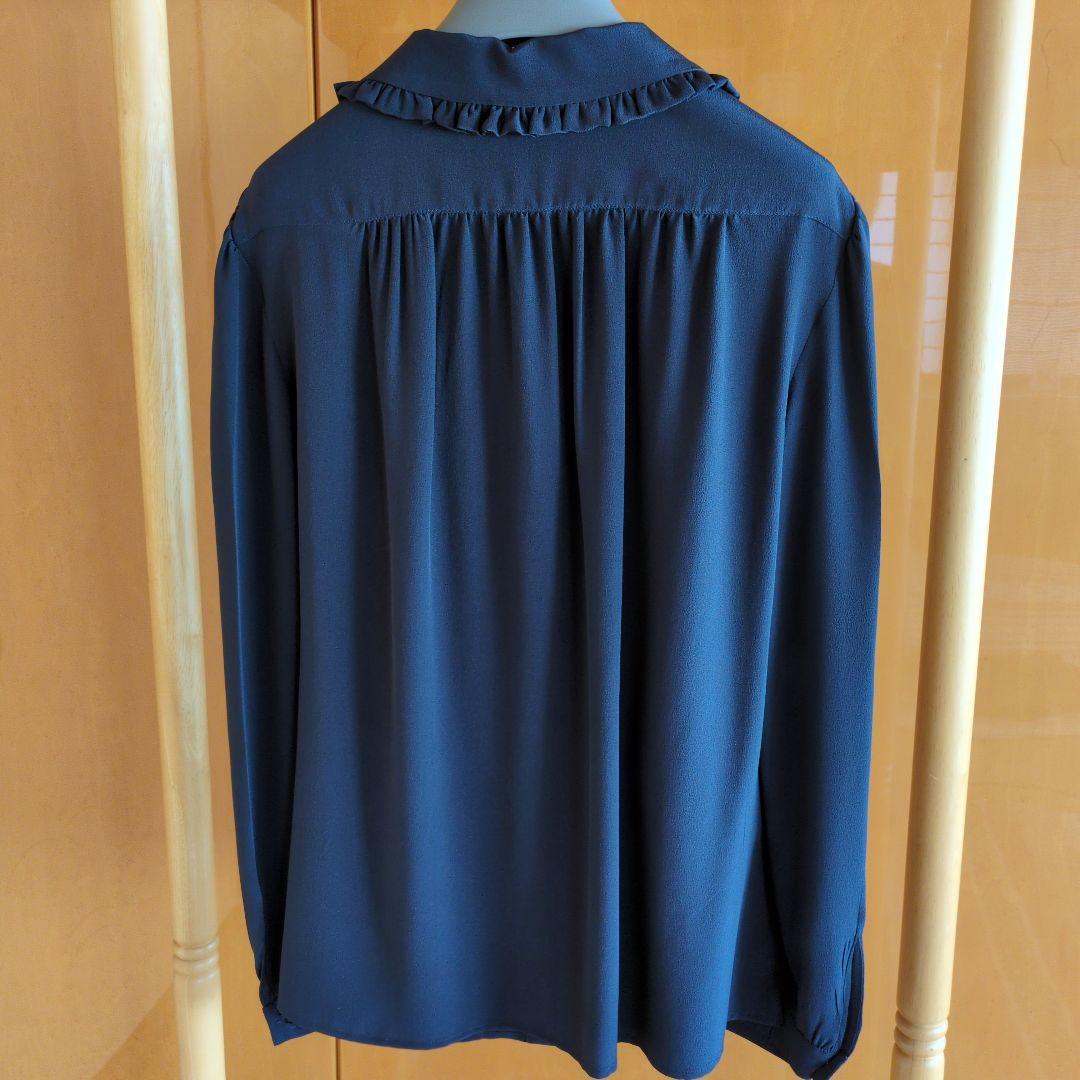 ★PRADA 新品タグ付きシルクネイビー 長袖シャツ フリル付き