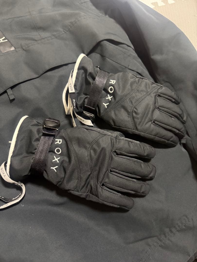 n*2様 ROXY スノーボードウェア ゴーグル 手袋付き
