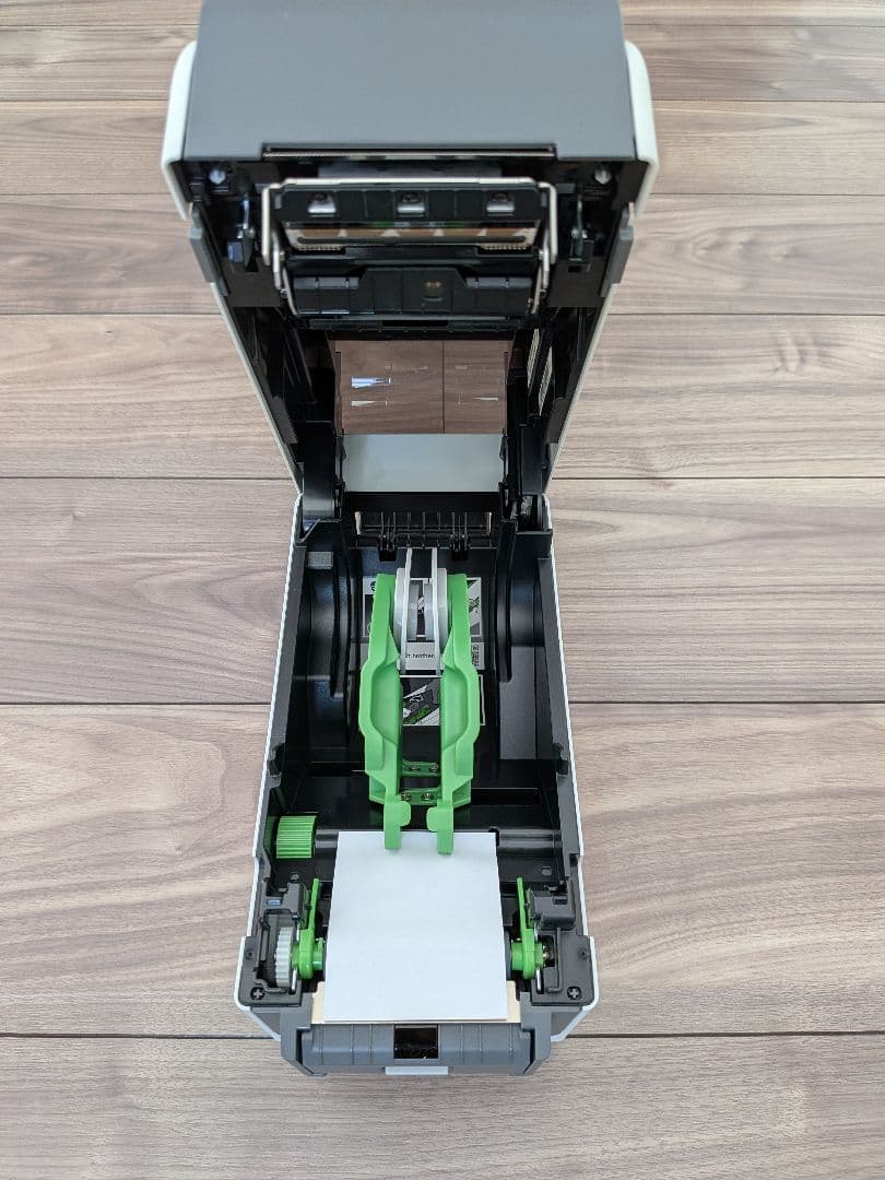 Brothers　ラベルプリンターTD2320 DSA