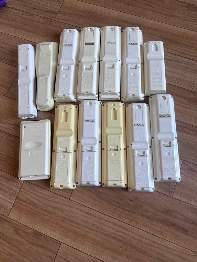 エアコン用リモコン 三菱、nocria 富士通、..13個