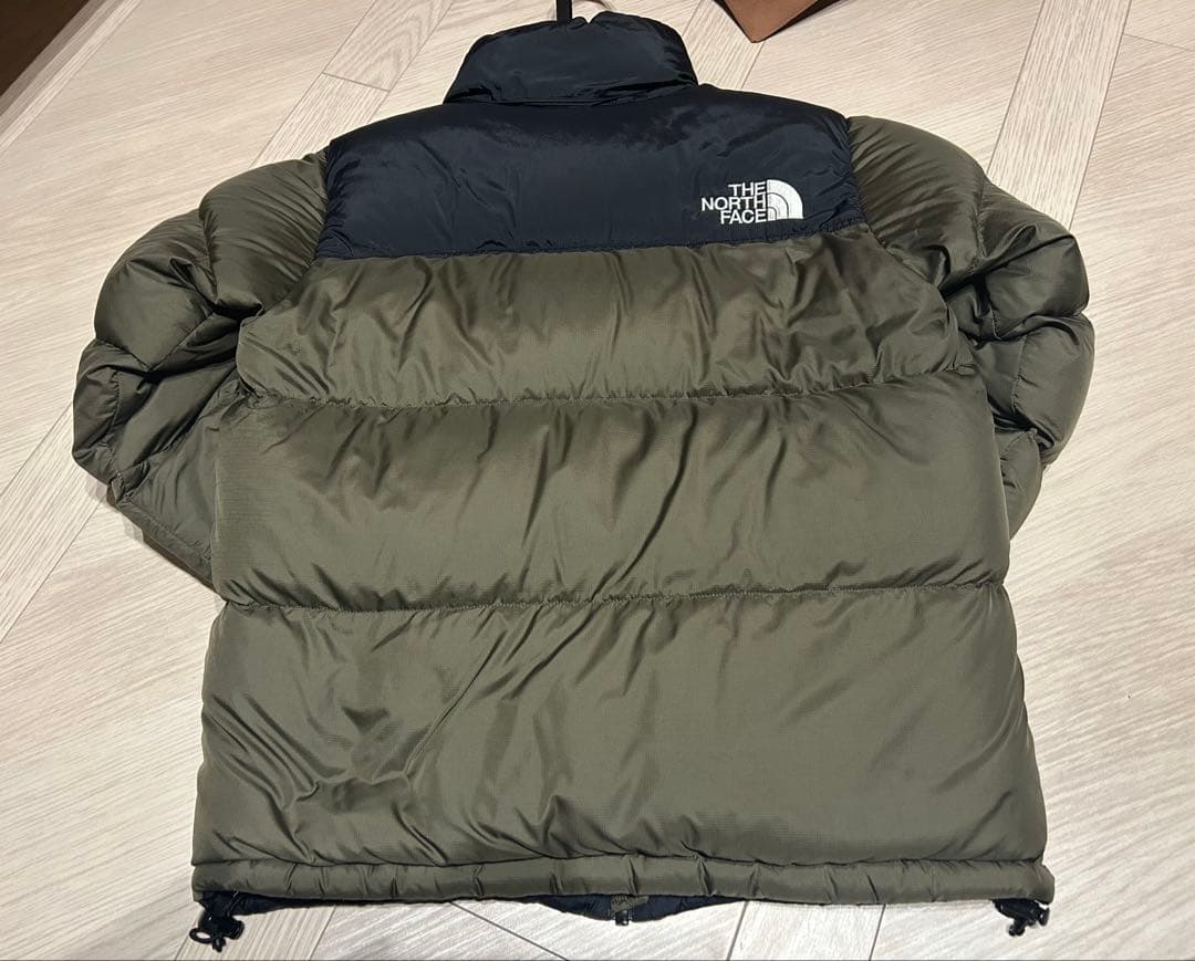 ノースフェイス　ダウンジャケット　ヌプシ　Mサイズ