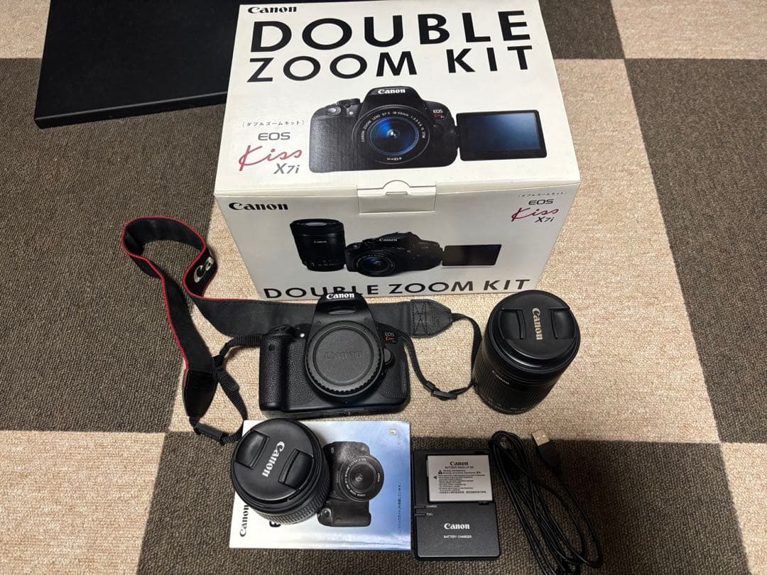Canon EOS Kiss X7i ダブルズームキット