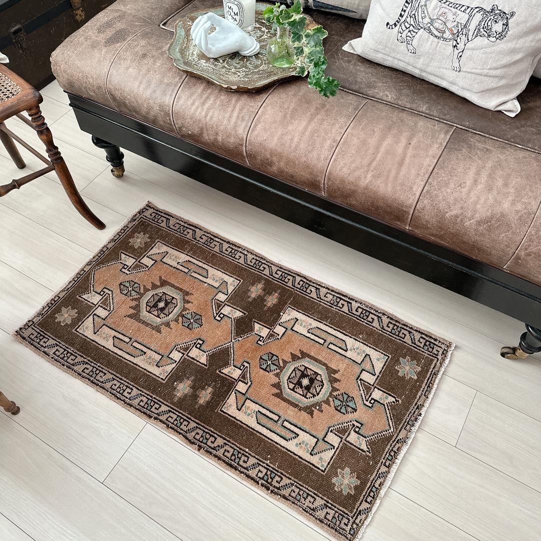 トルコ ヴィンテージラグ 960 スモール ベージュ ブラウン ペールブルー