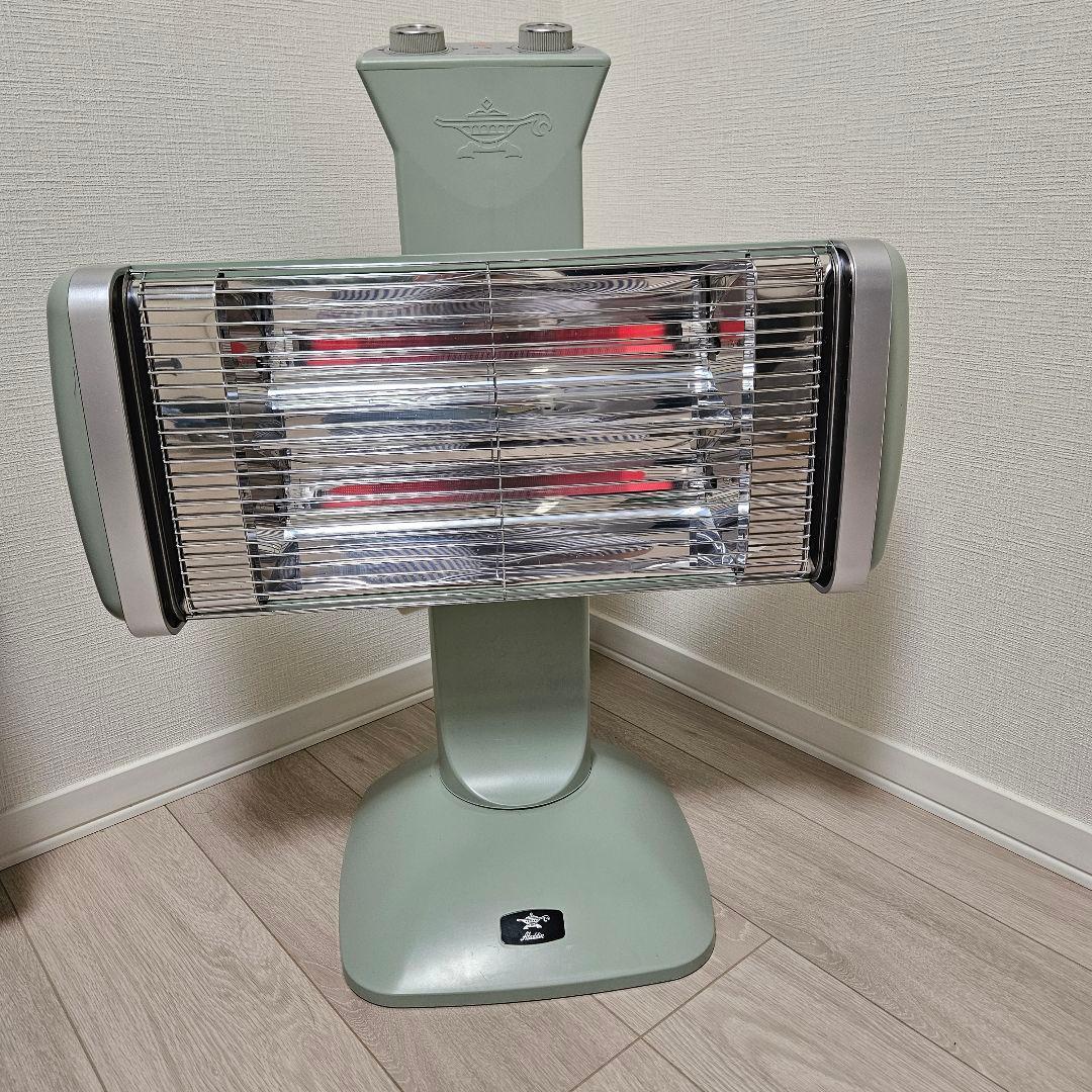 アラジン　遠赤外線グラファイトヒーター　2018年製