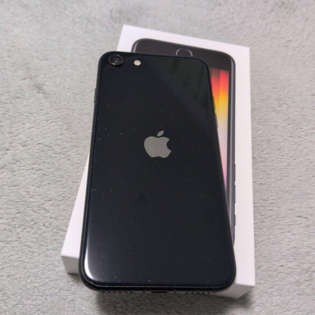 iPhone se3 第三世代　ソフトバンク64GB やや傷有り